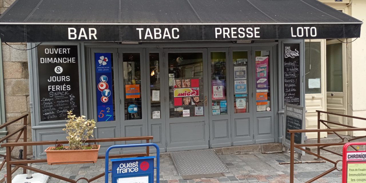 DÉCOUVREZ LE BAR DE L’ENTRACTE À FOUGÈRES. TABAC, PRESSE, LOTO, VAPE, PETITE RESTAURATION ET CONCERTS. NOTRE TERRASSE VOUS ATTENDS ! Petite Planche Tartinades à toutes heures ! Venez déguster la boisson du moment !